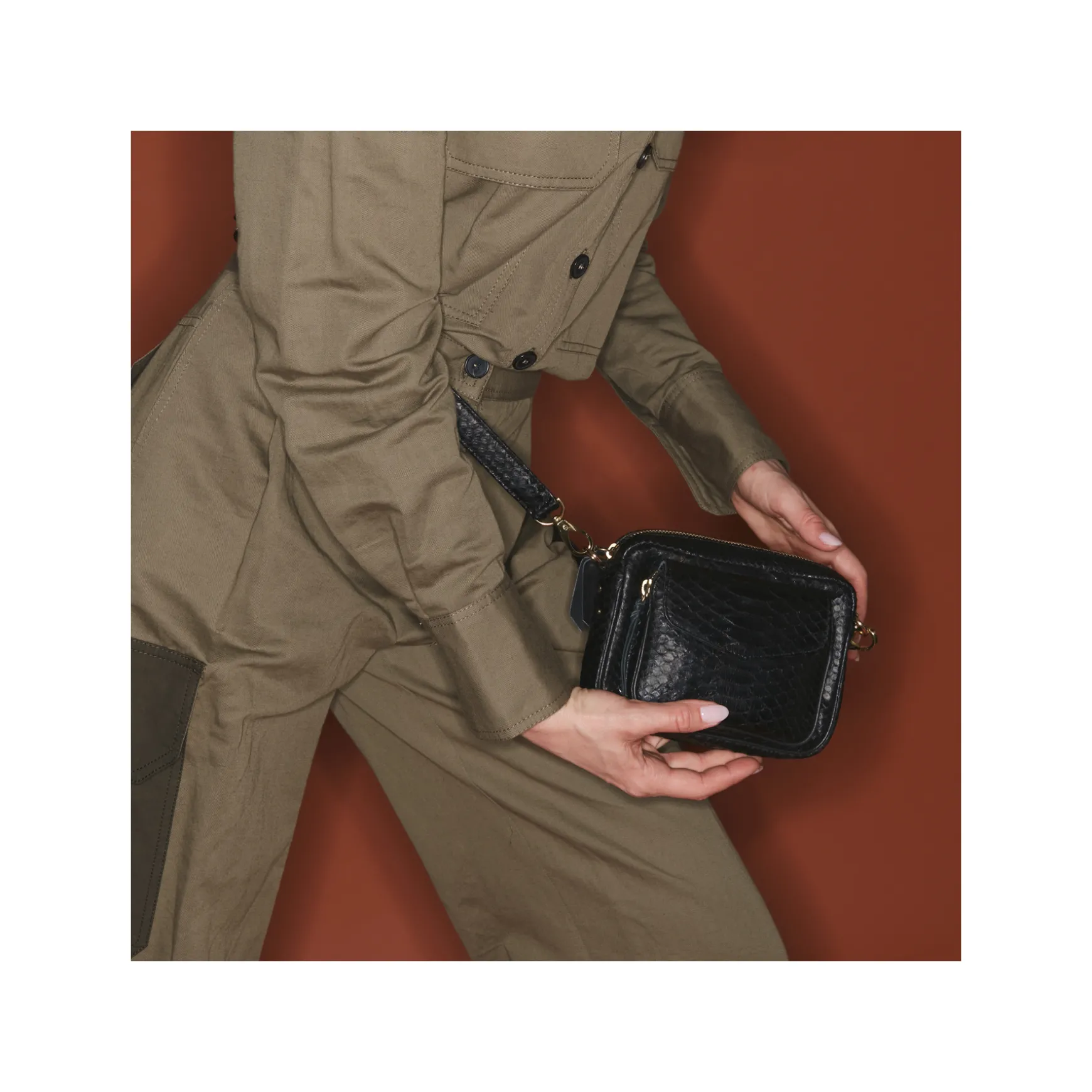 Flash Sale Claris Virot Sac Baby Charly Python noir métalerie or