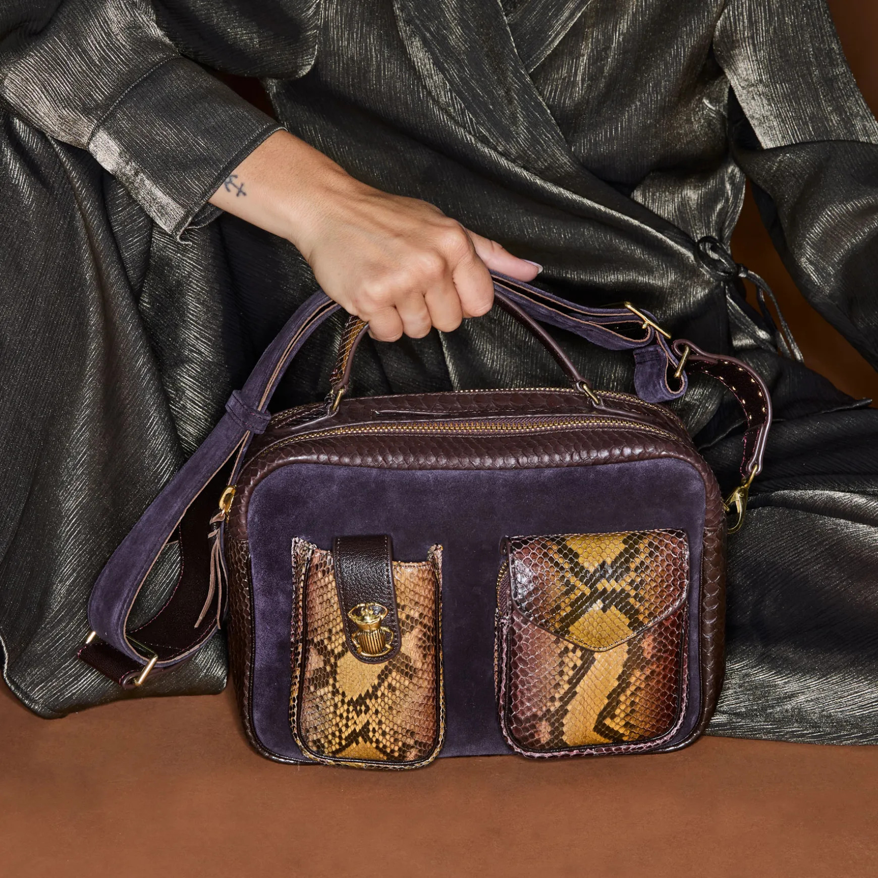 Shop Claris Virot Sac César Python Oeil de tigre
